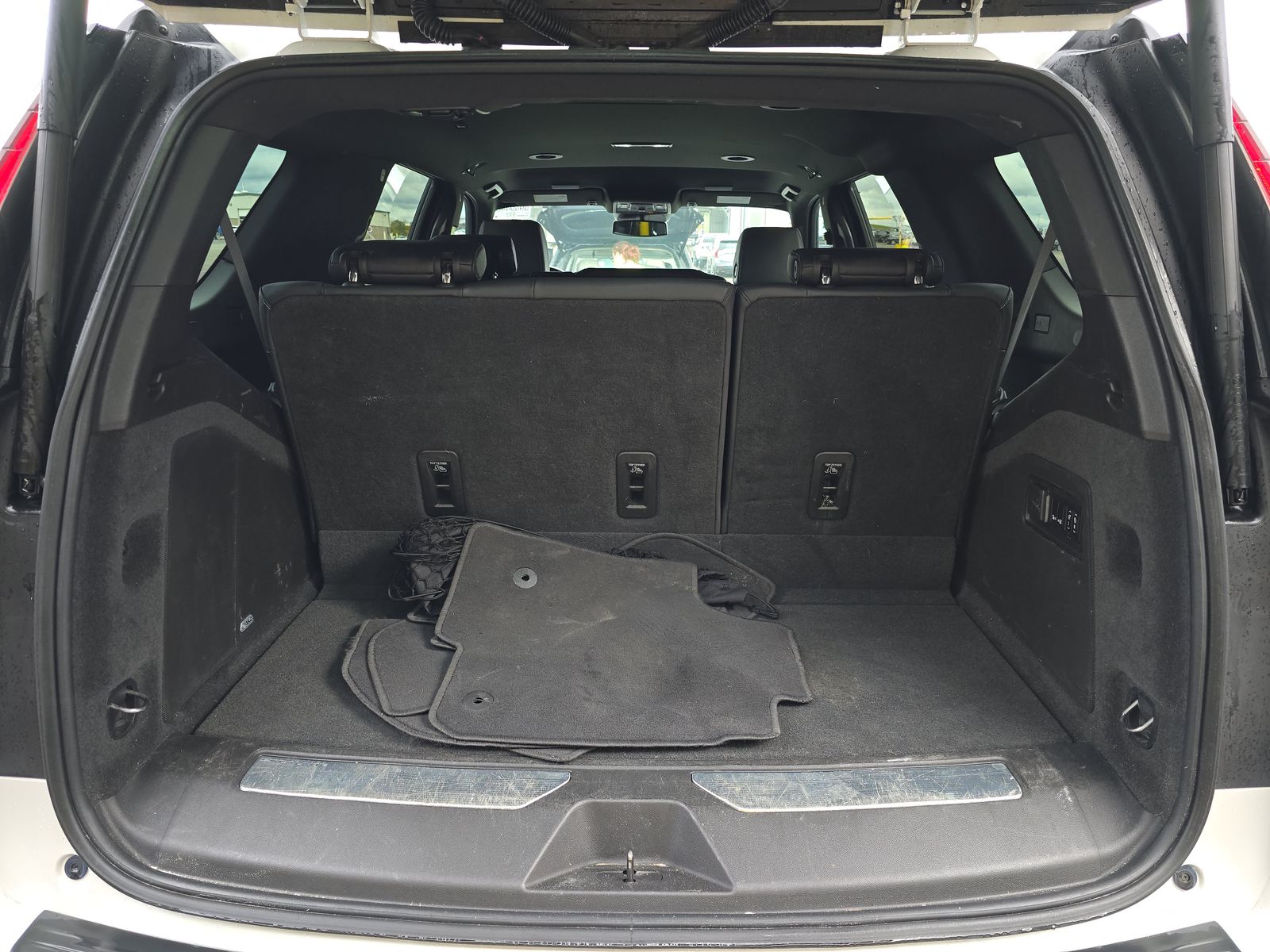 2021 Cadillac Escalade Luxury RWD