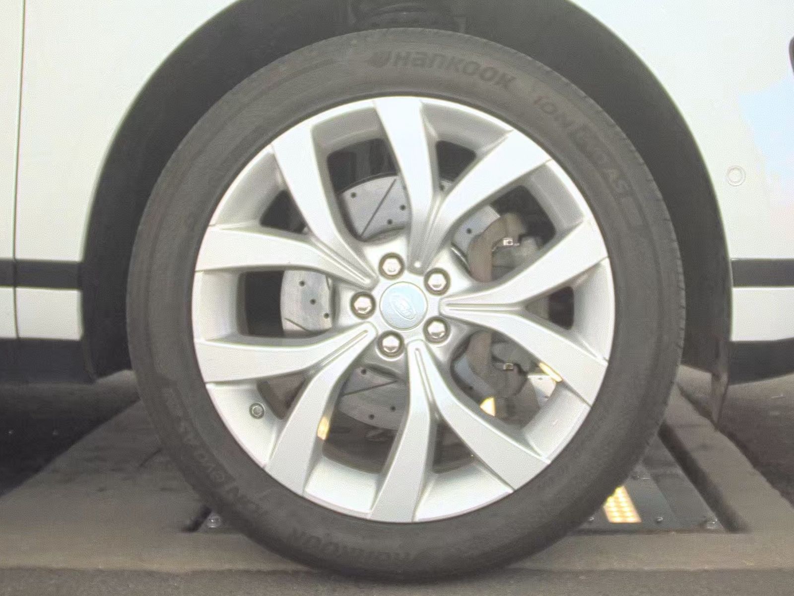 2020 Land Rover Range Rover Evoque SE AWD