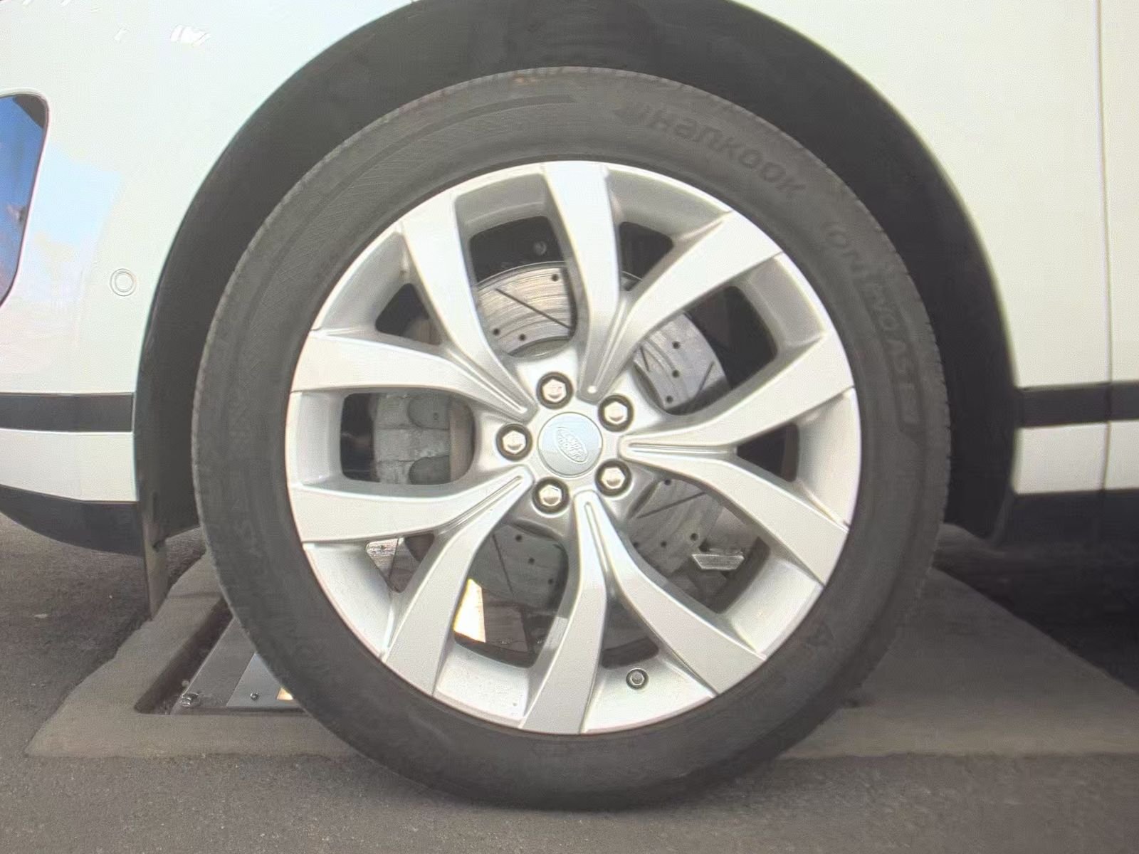 2020 Land Rover Range Rover Evoque SE AWD