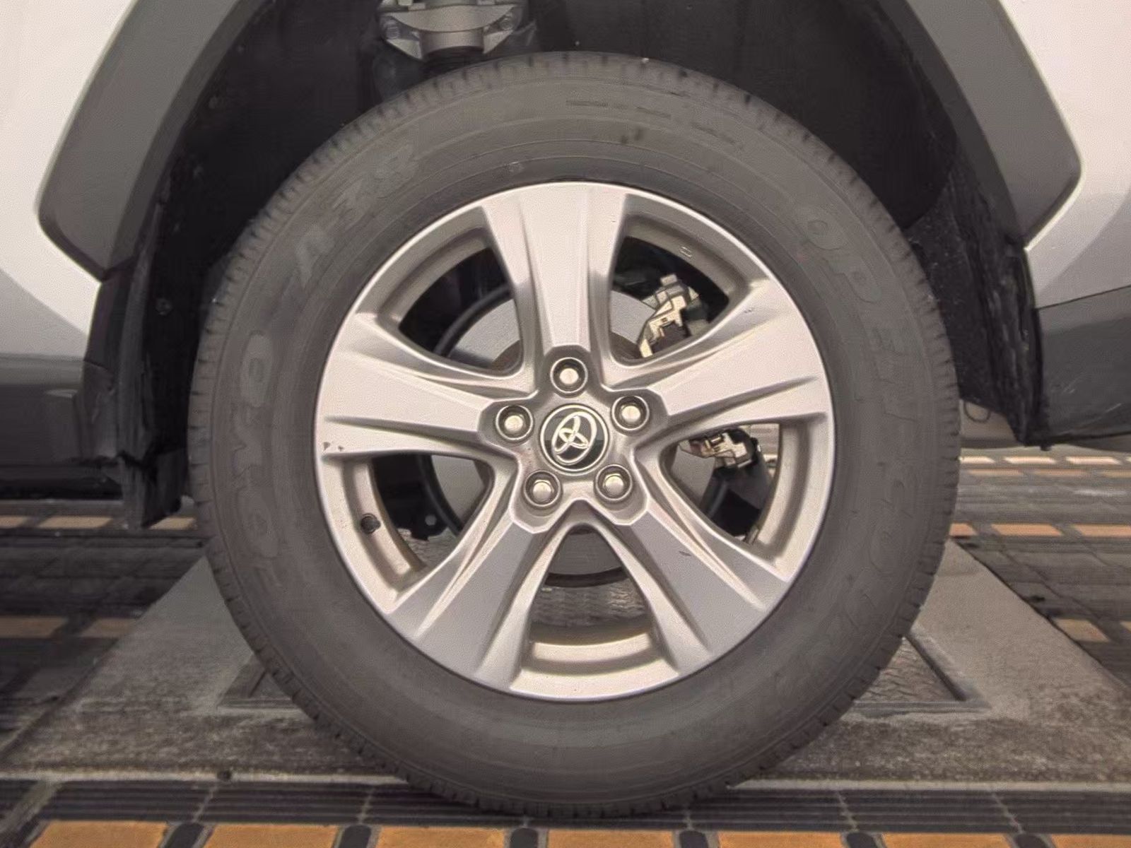 2025 Toyota RAV4 Hybrid XLE AWD