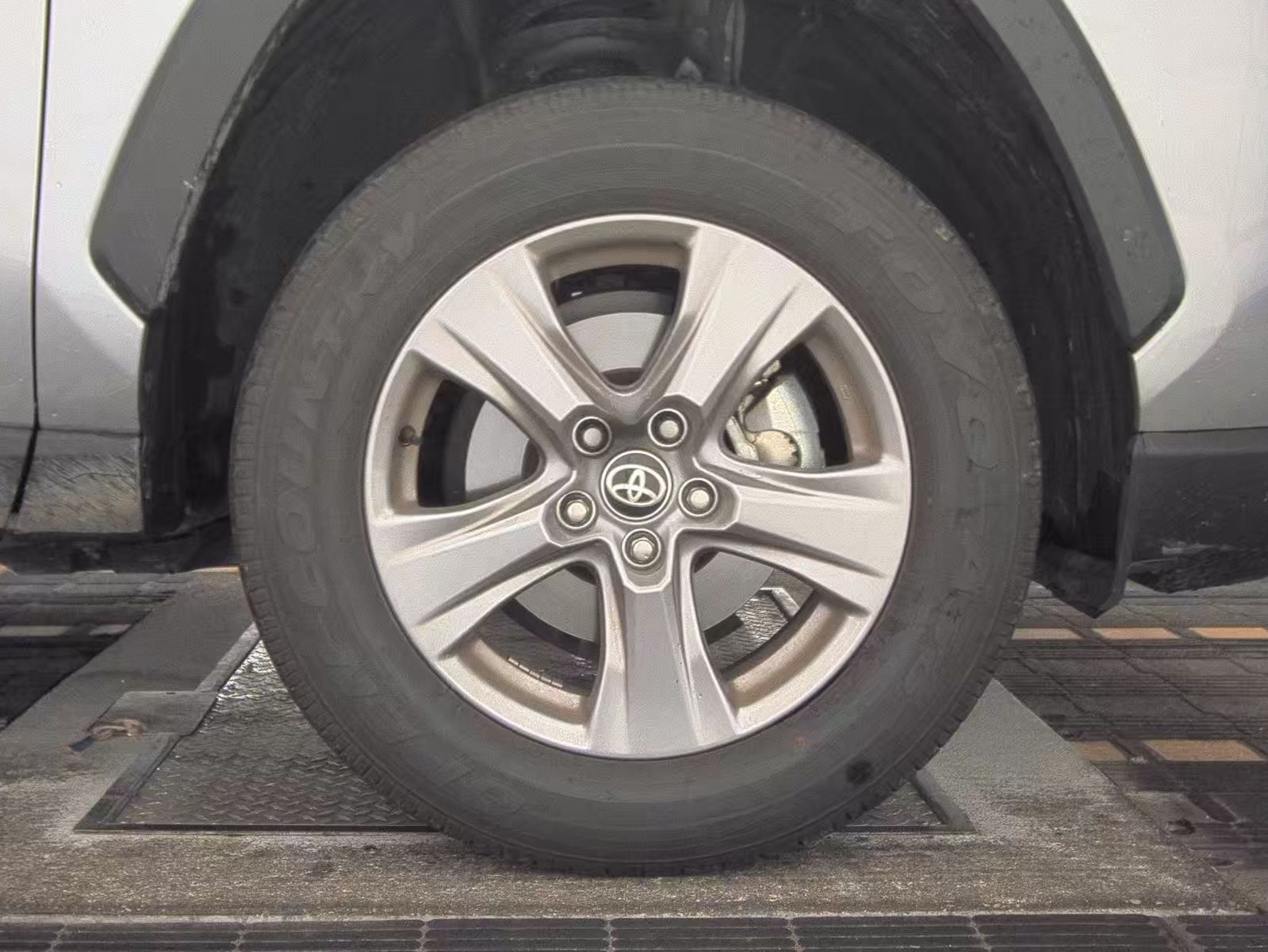 2025 Toyota RAV4 Hybrid XLE AWD