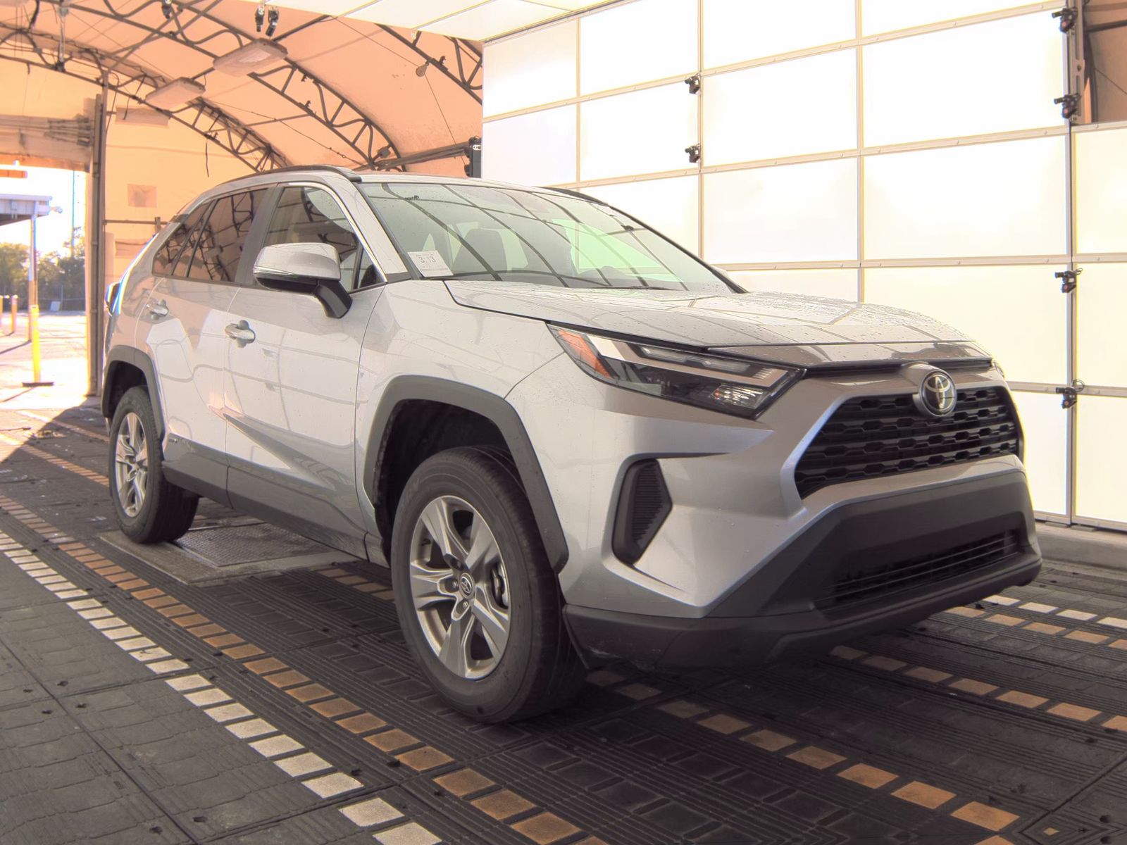 2025 Toyota RAV4 Hybrid XLE AWD