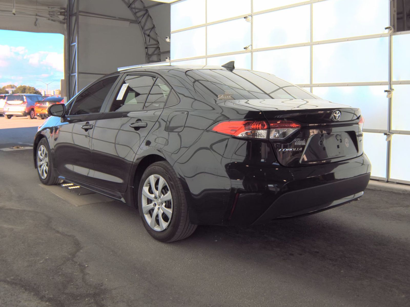 2022 Toyota Corolla LE FWD