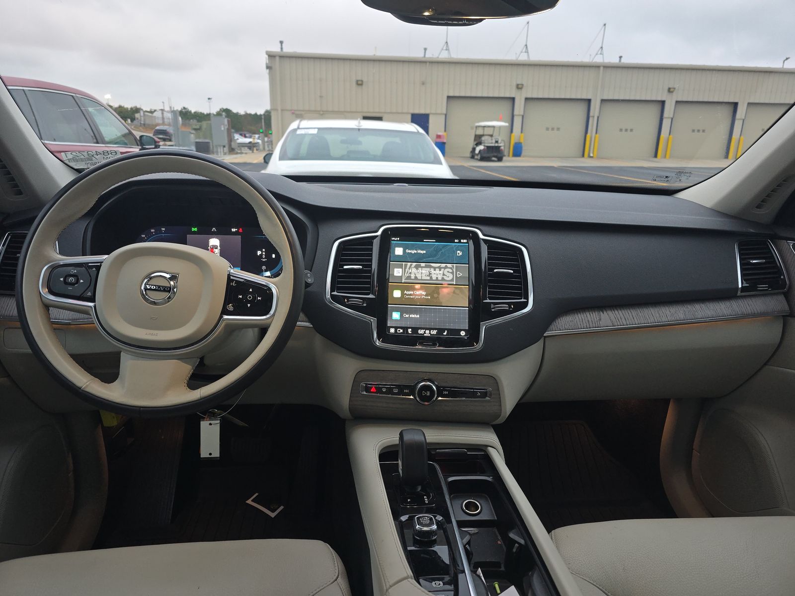 2023 Volvo XC90 B6 Plus AWD