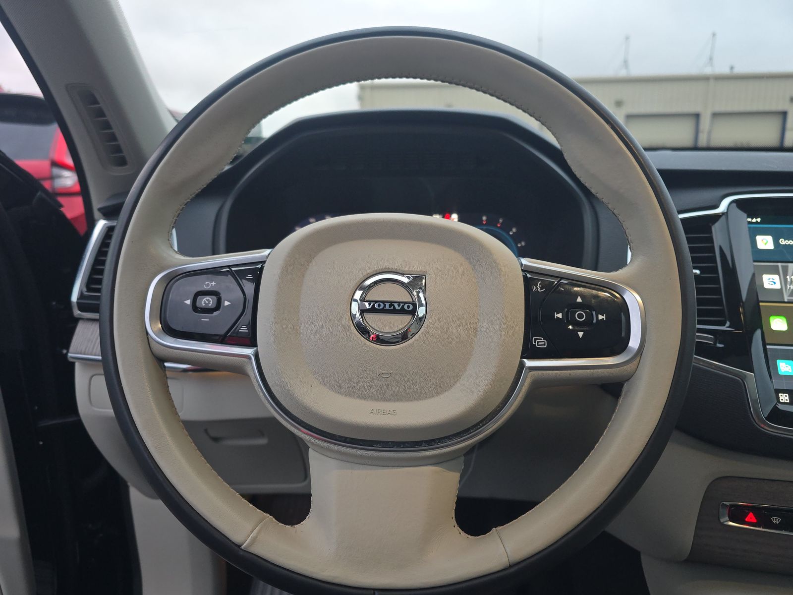 2023 Volvo XC90 B6 Plus AWD