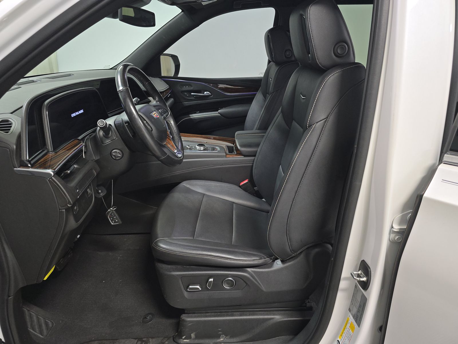 2021 Cadillac Escalade Luxury RWD