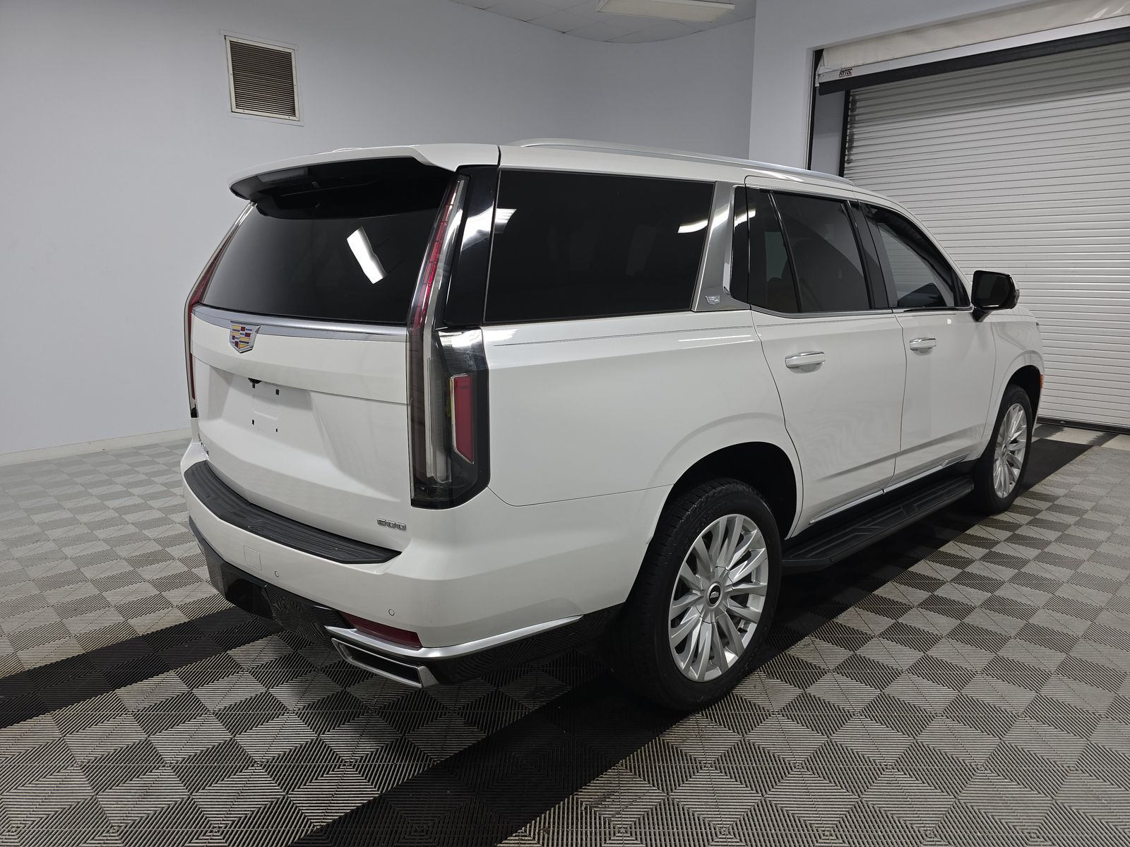 2021 Cadillac Escalade Luxury RWD