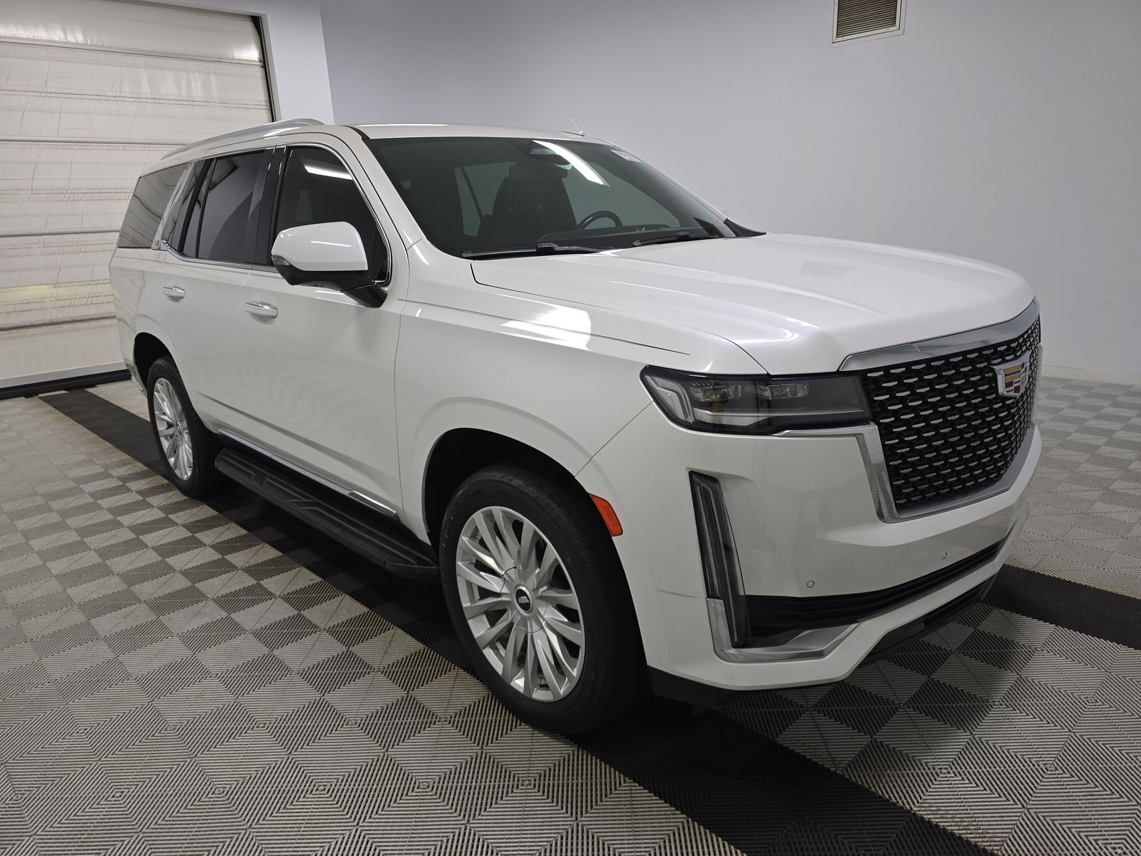 2021 Cadillac Escalade Luxury RWD