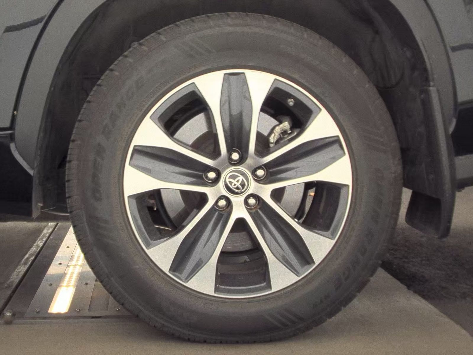 2020 Toyota Highlander XLE AWD