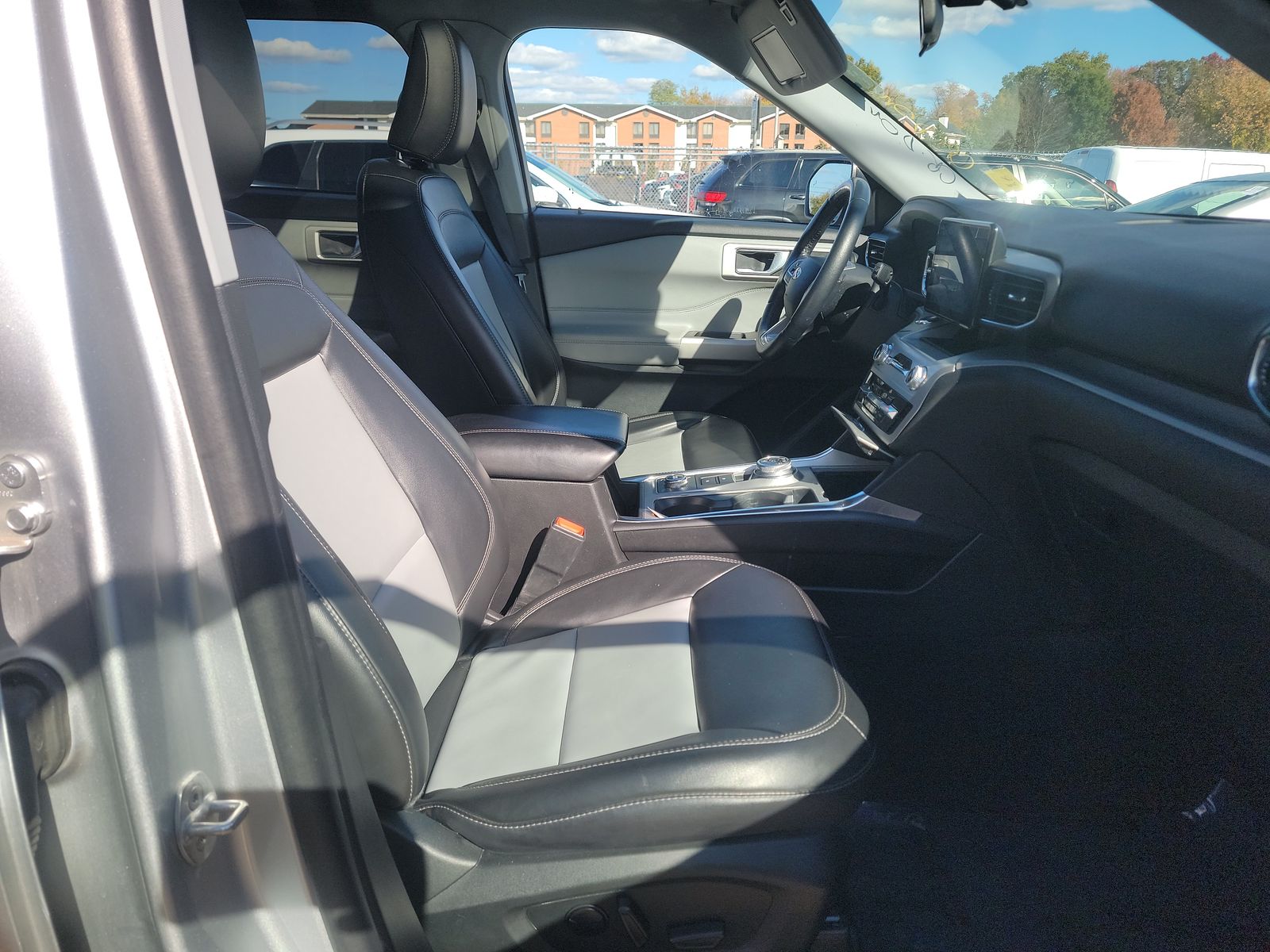 2022 Ford Explorer XLT AWD