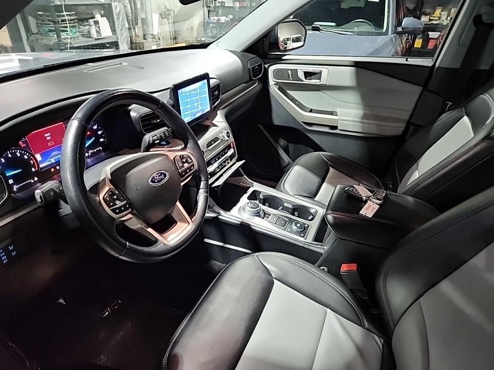 2022 Ford Explorer XLT AWD