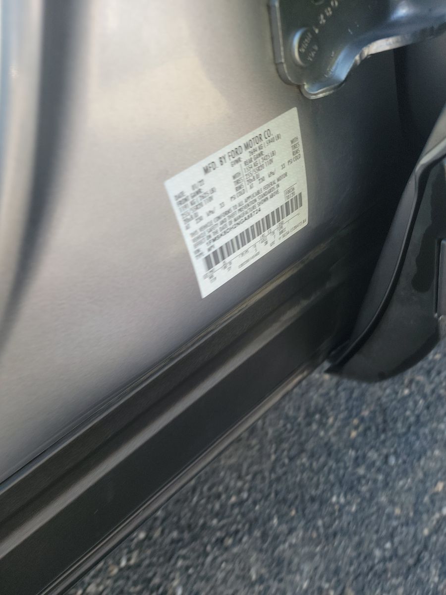 2022 Ford Explorer XLT AWD