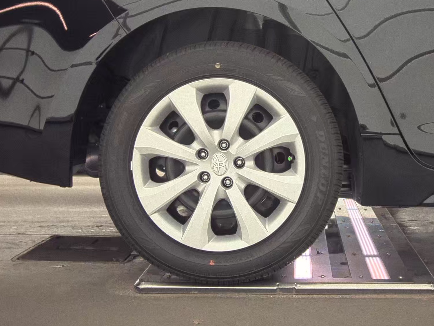 2025 Toyota Corolla Hybrid LE FWD