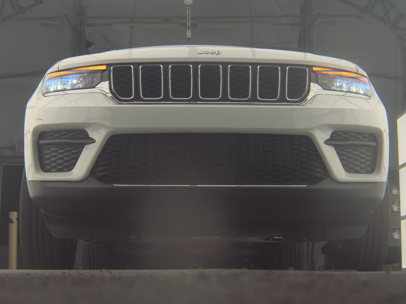 2024 Jeep Grand Cherokee Laredo AWD