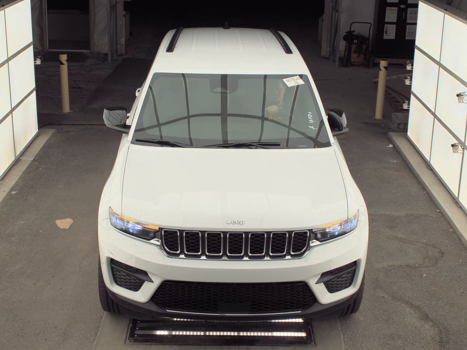 2024 Jeep Grand Cherokee Laredo AWD