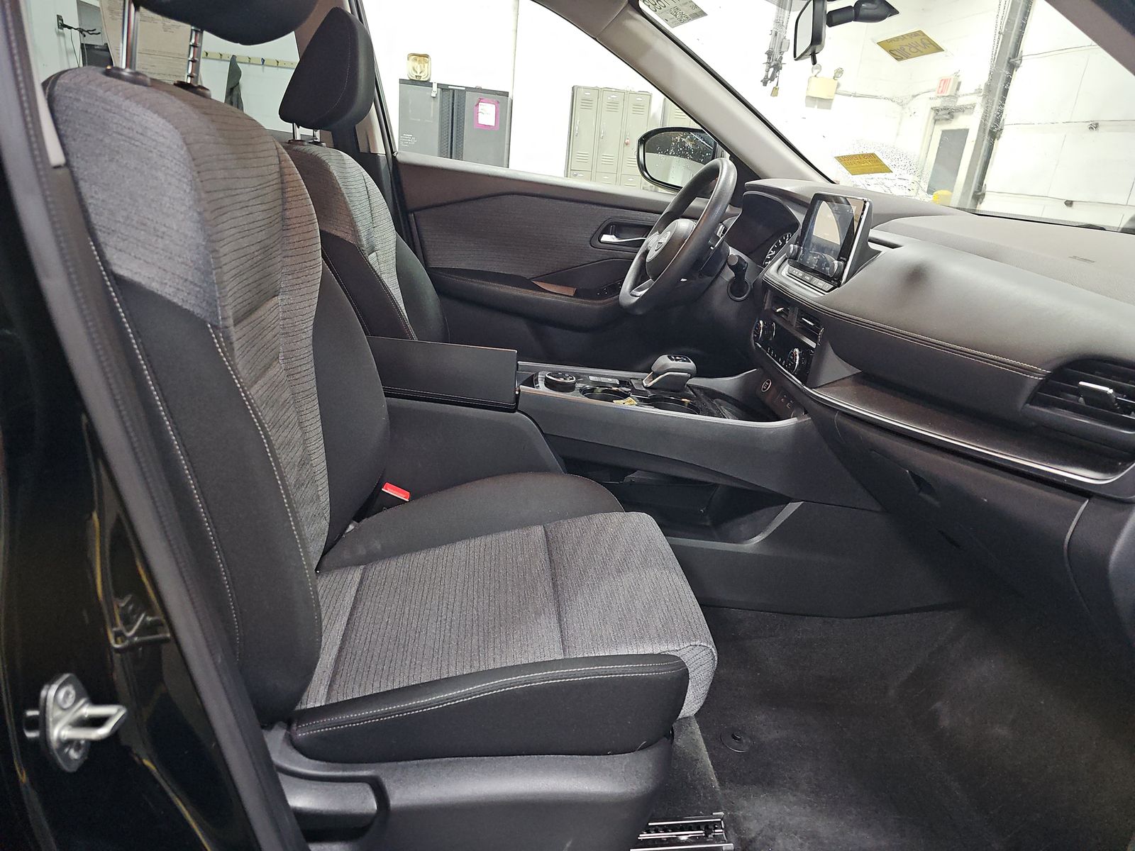 2023 Nissan Rogue SV AWD