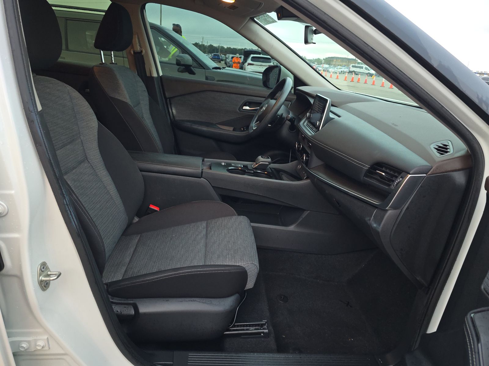 2023 Nissan Rogue SV FWD