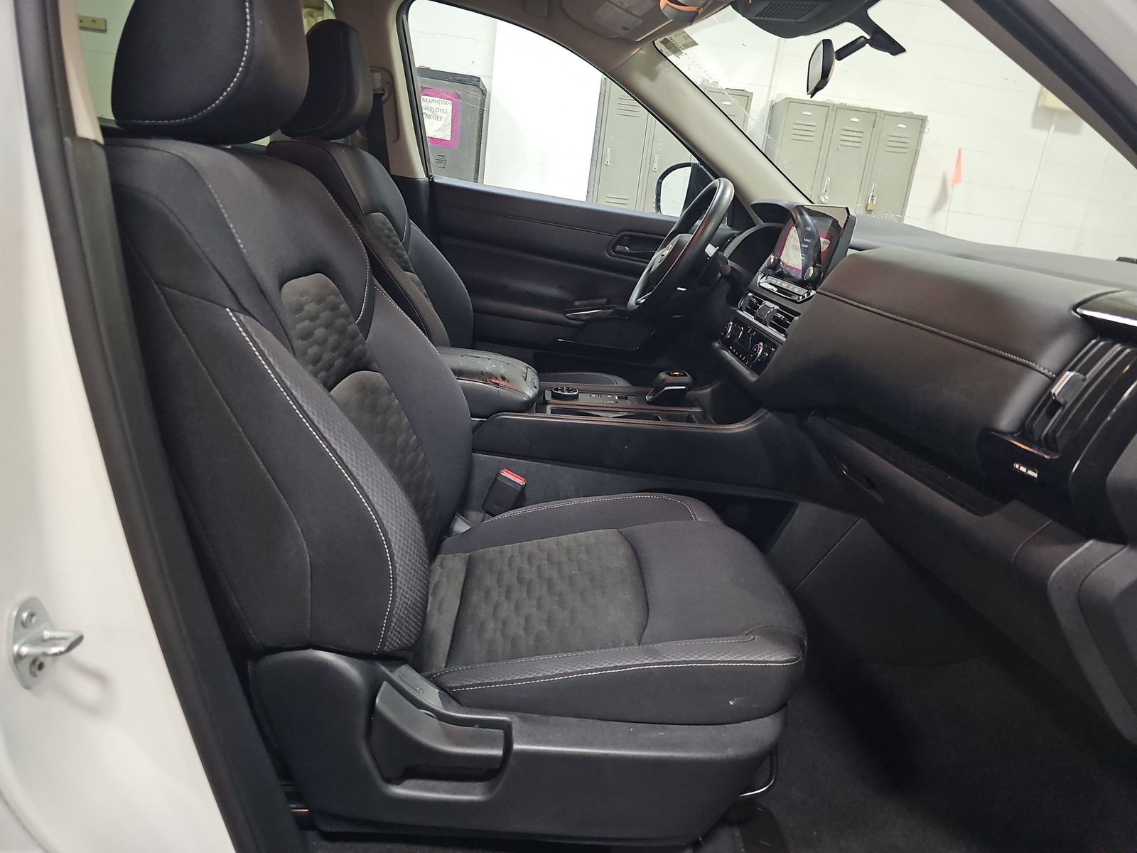 2024 Nissan Pathfinder S AWD