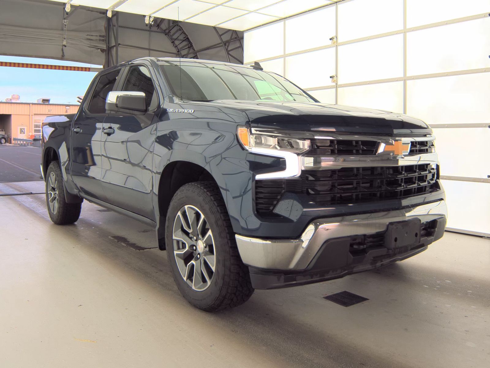 2023 Chevrolet Silverado 1500 LT AWD