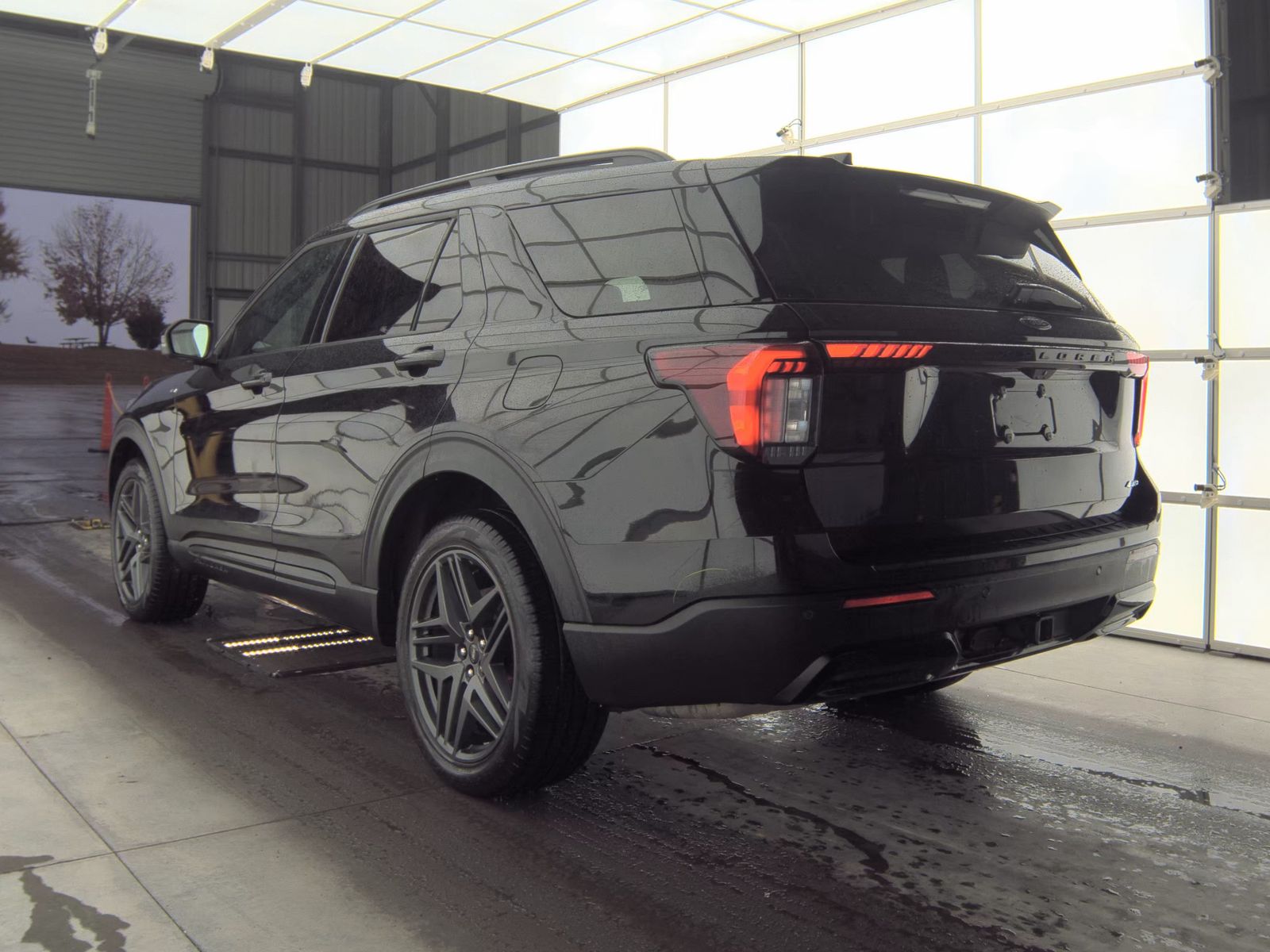 2025 Ford Explorer ST-Line AWD