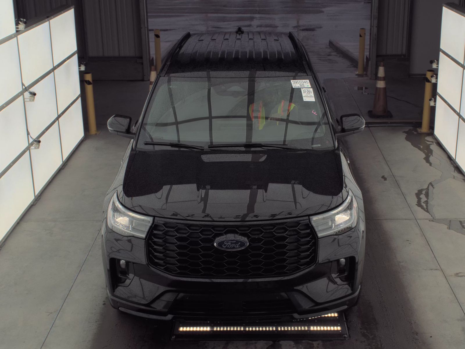 2025 Ford Explorer ST-Line AWD