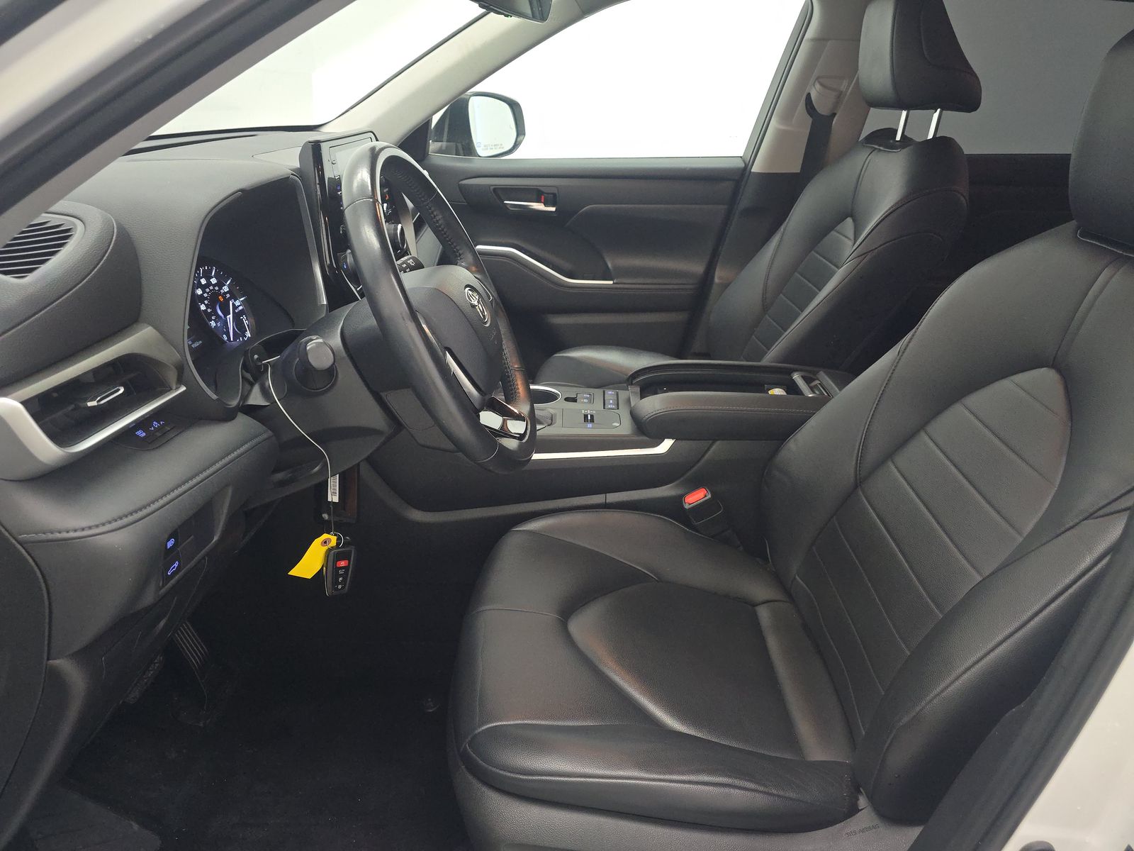 2020 Toyota Highlander XLE FWD