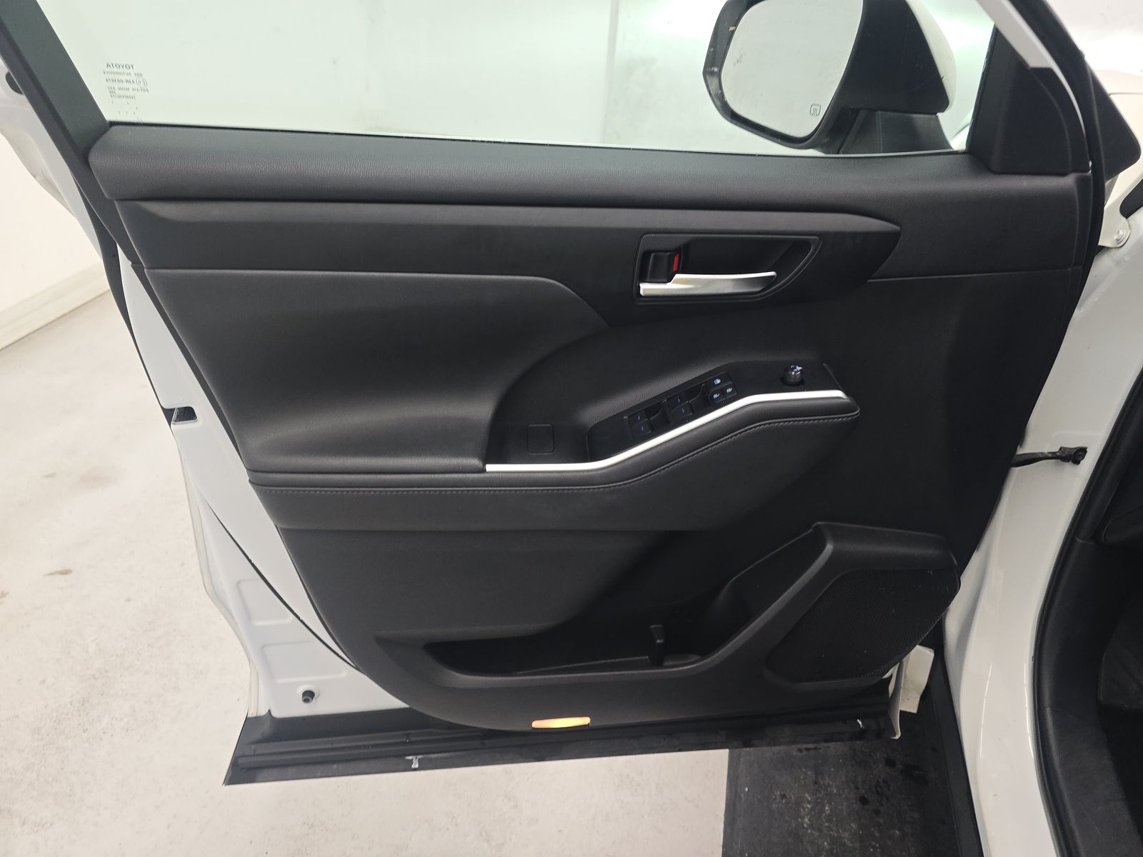 2020 Toyota Highlander XLE FWD