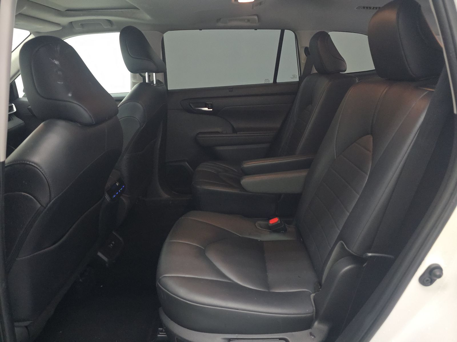 2020 Toyota Highlander XLE FWD