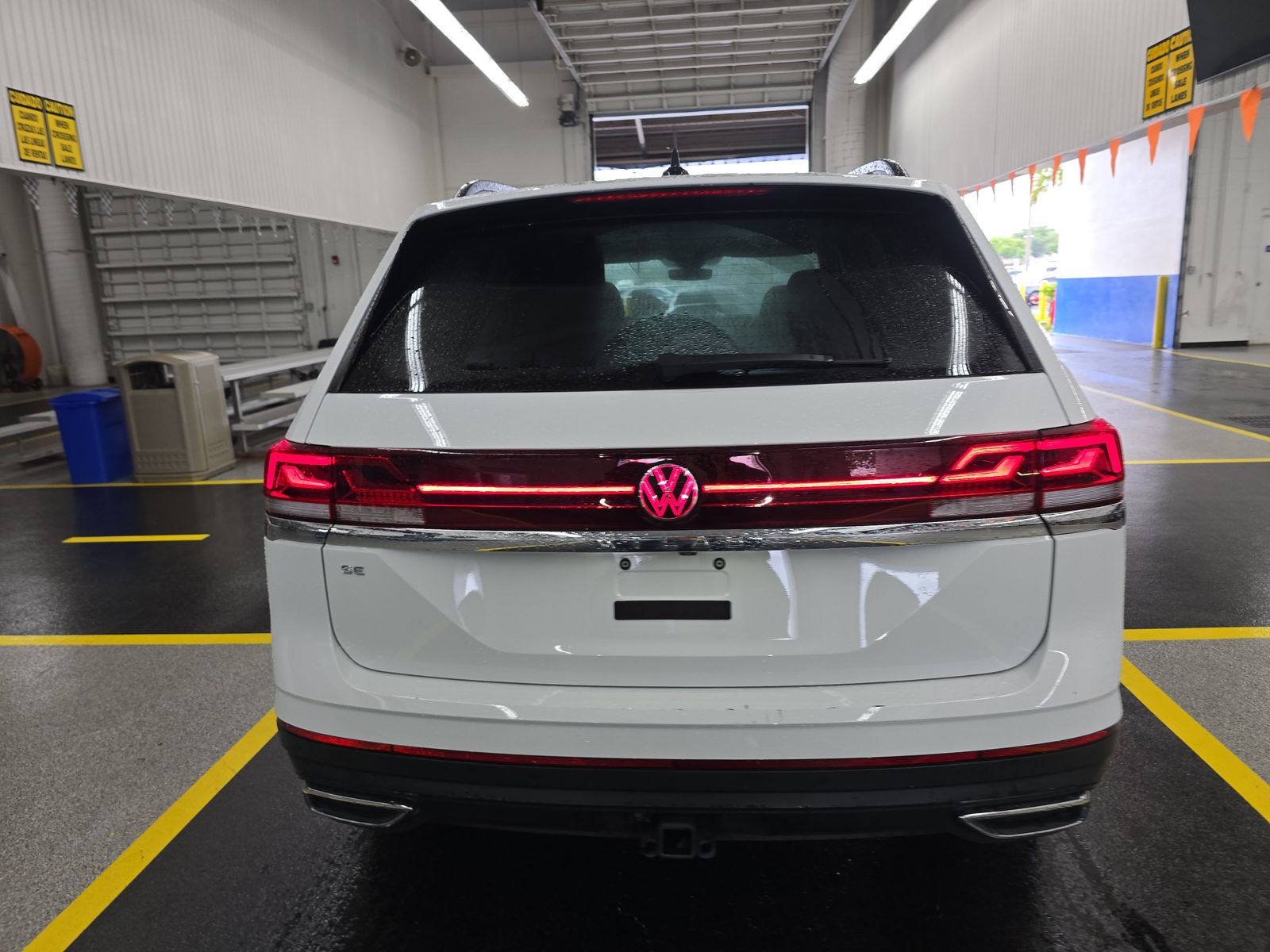 2025 Volkswagen Atlas 2.0T SE FWD