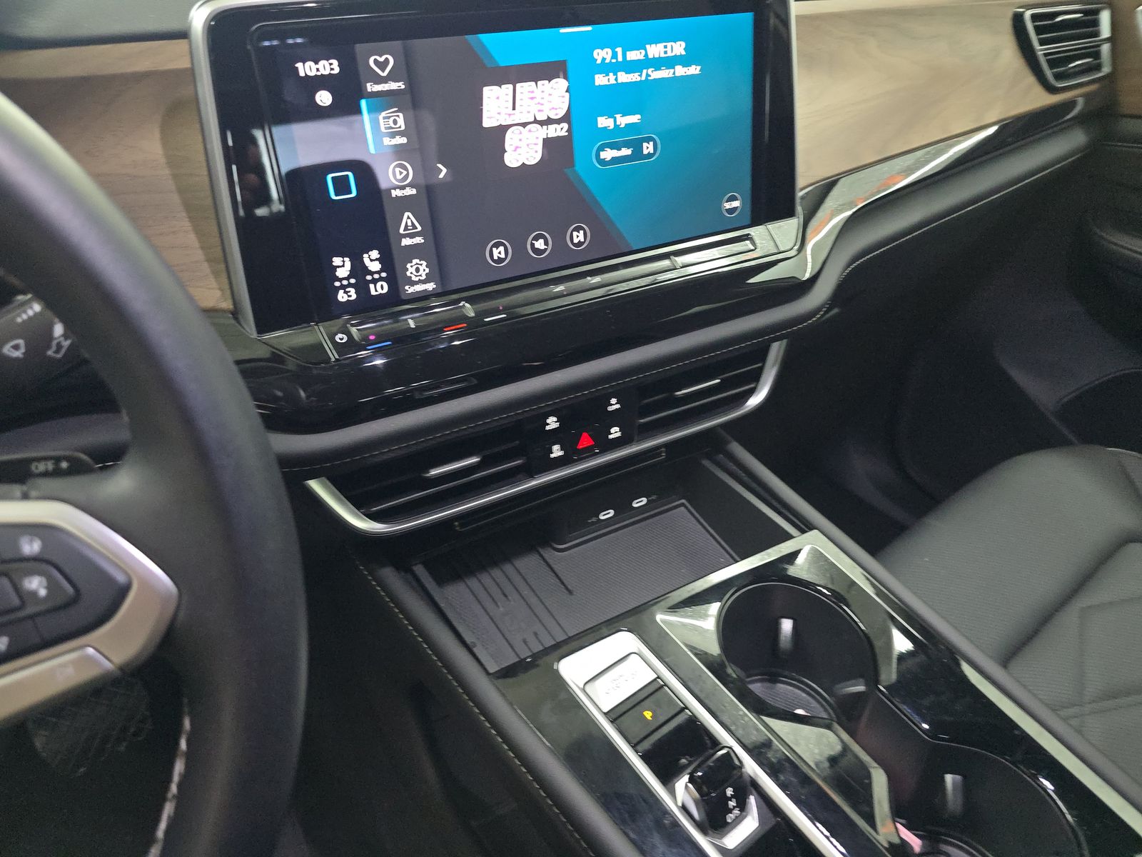 2025 Volkswagen Atlas 2.0T SE FWD