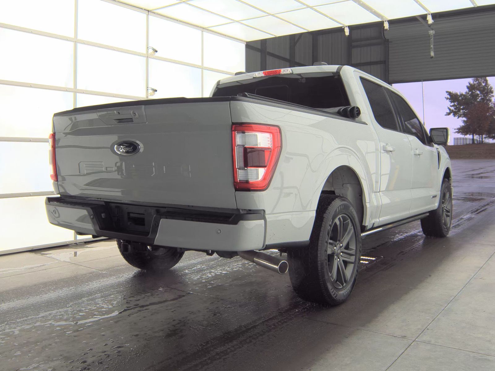 2023 Ford F-150 Hybrid Lariat AWD