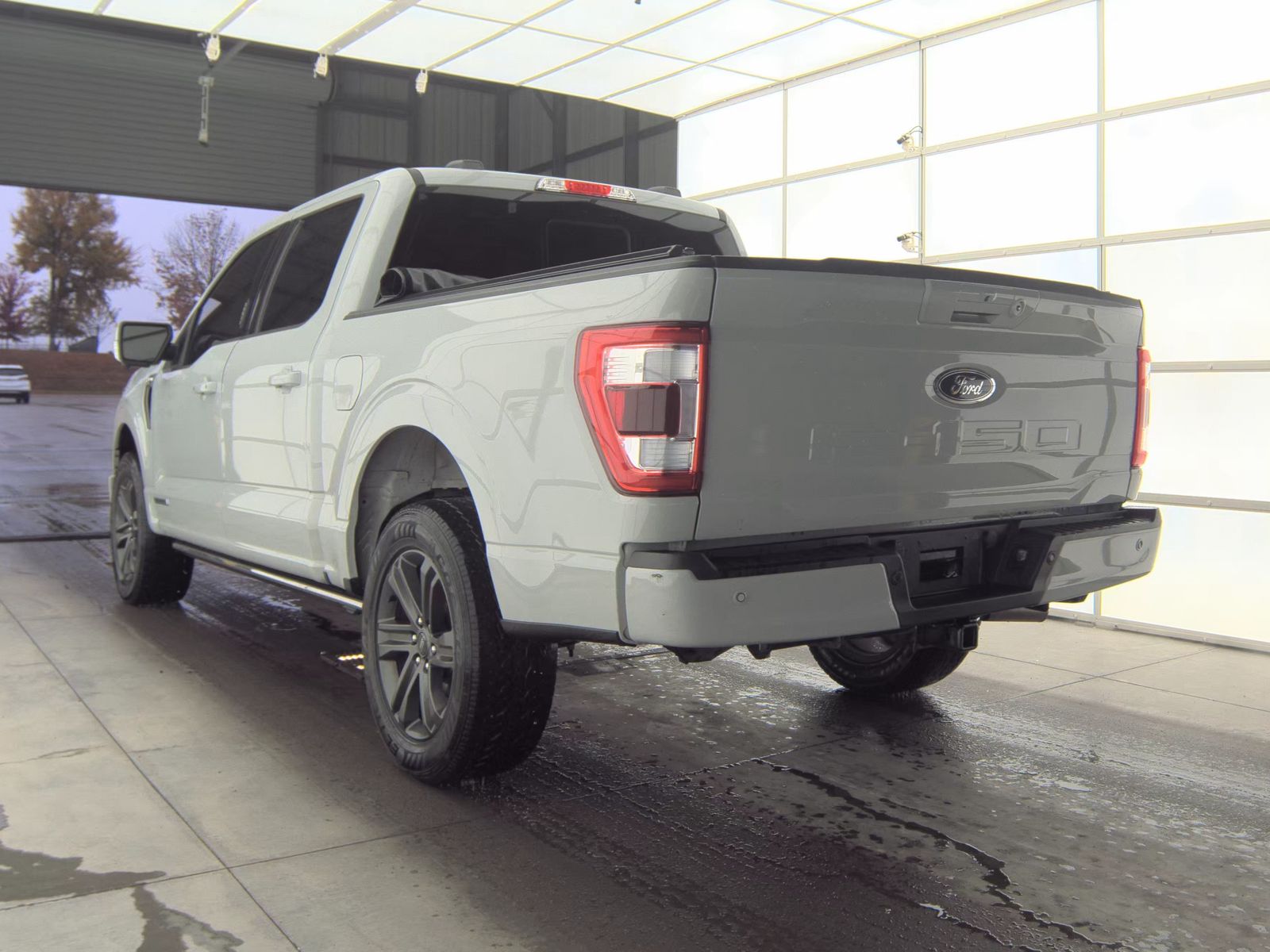 2023 Ford F-150 Hybrid Lariat AWD