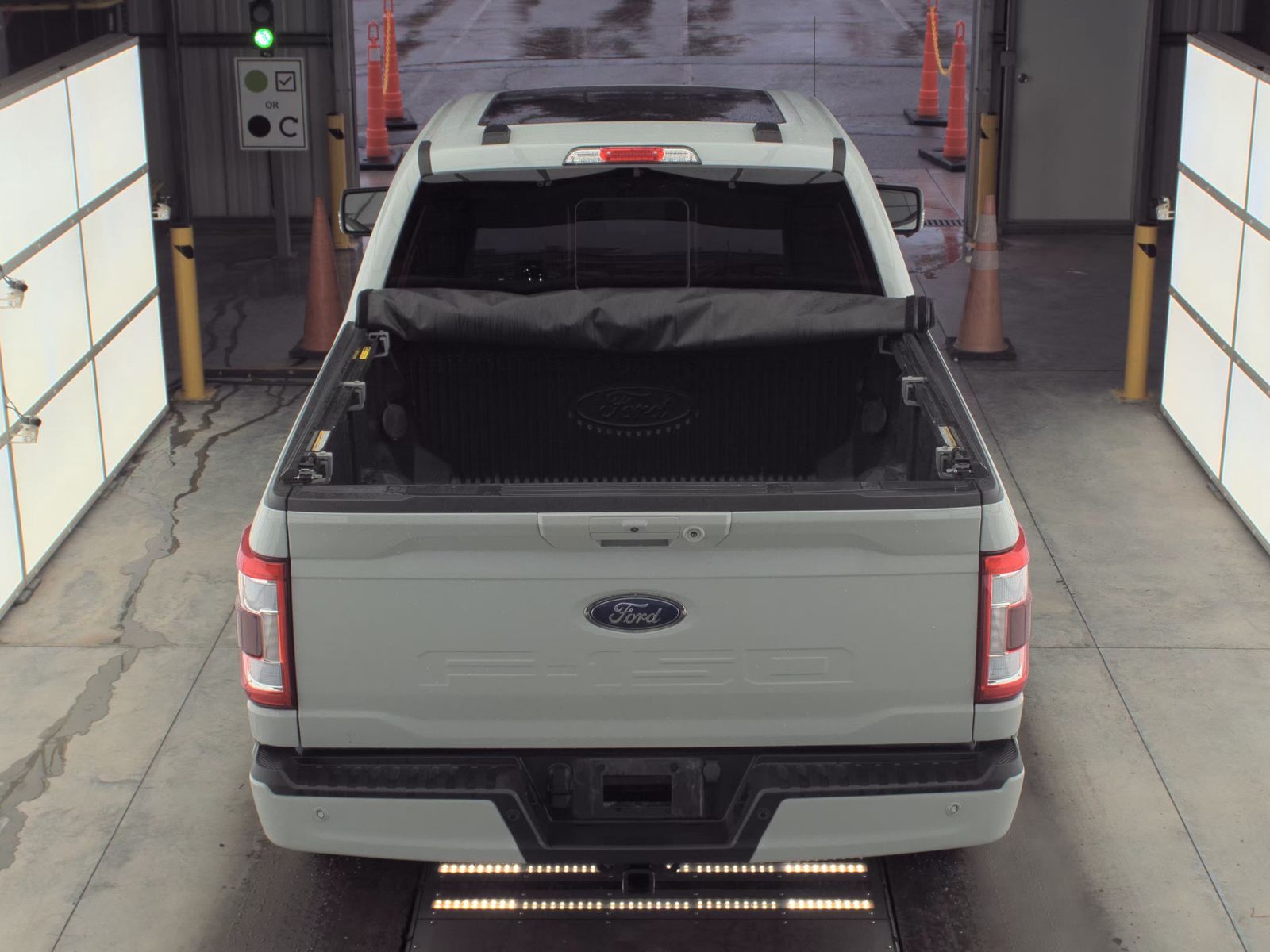 2023 Ford F-150 Hybrid Lariat AWD