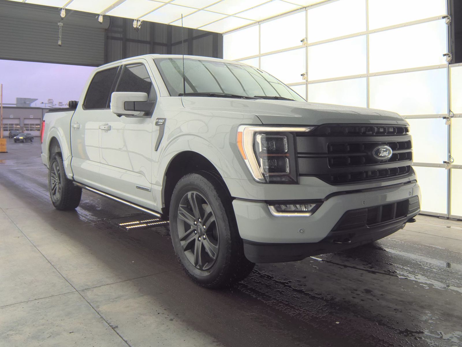 2023 Ford F-150 Hybrid Lariat AWD