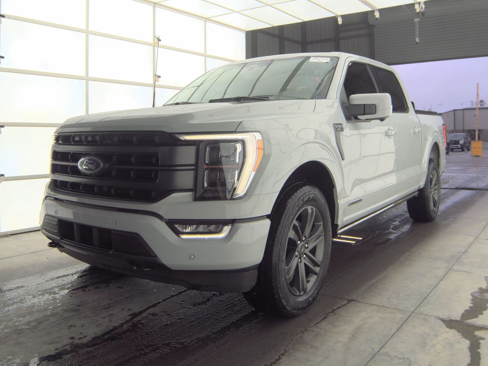 2023 Ford F-150 Hybrid Lariat AWD