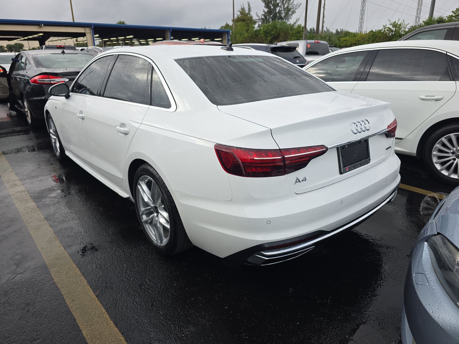 2023 Audi A4 S line Premium AWD