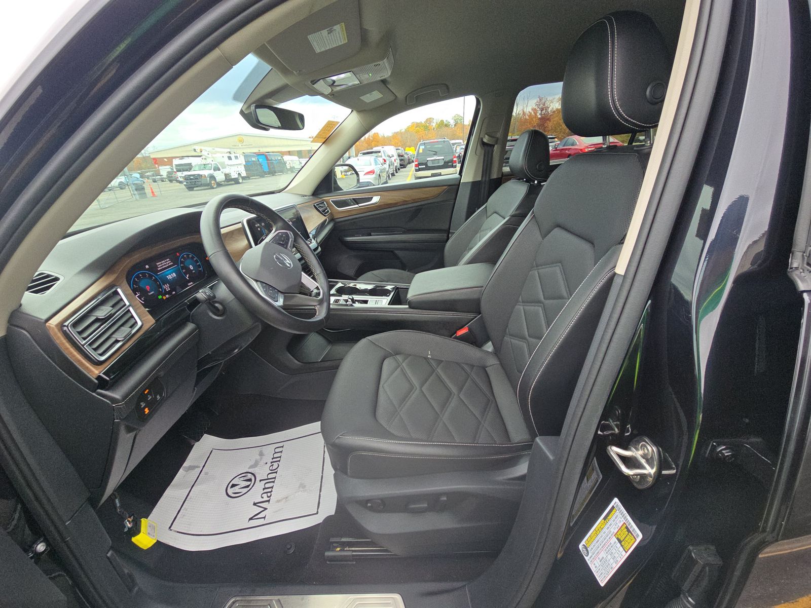 2024 Volkswagen Atlas 2.0T SE AWD