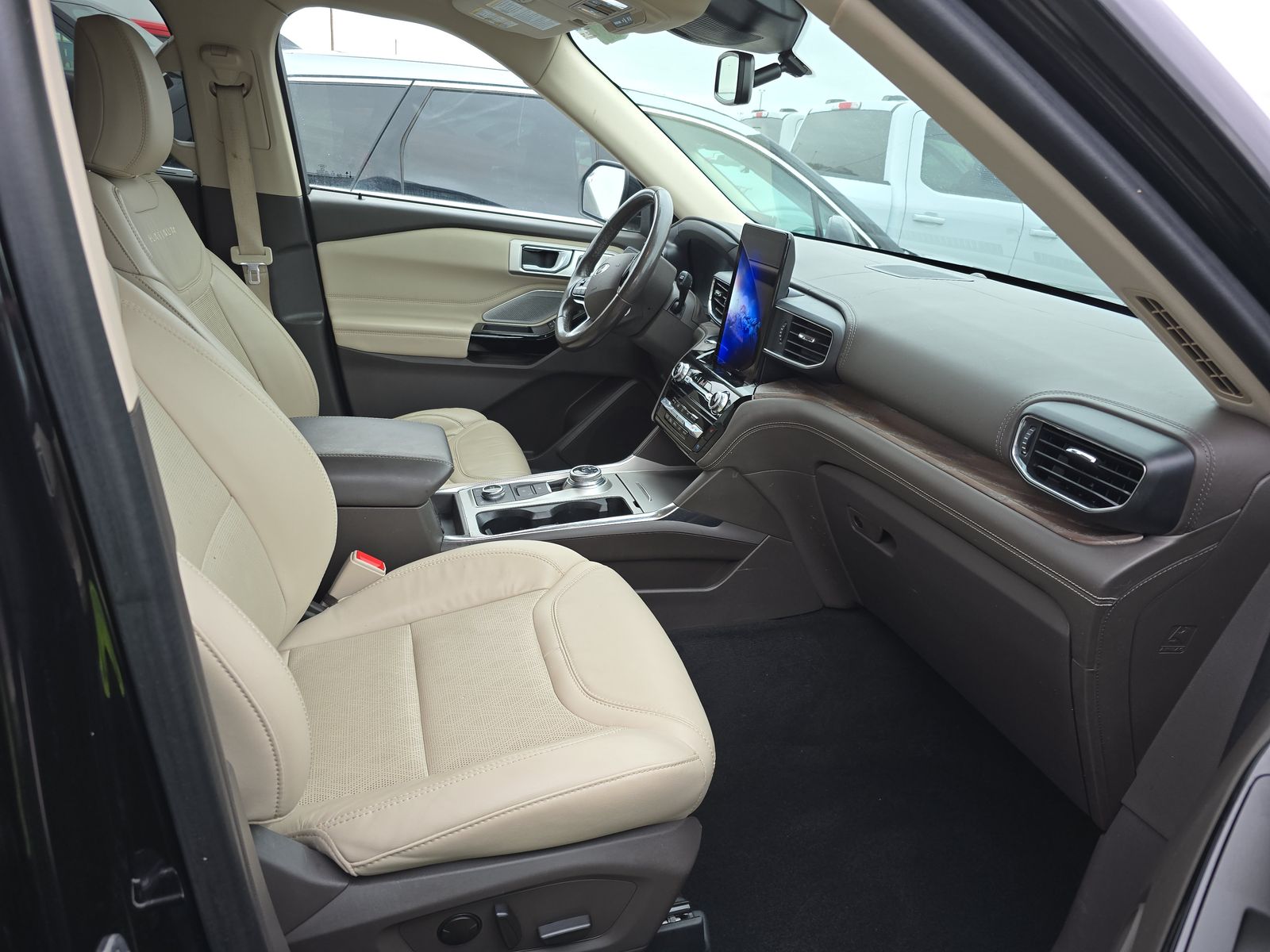 2022 Ford Explorer Platinum AWD