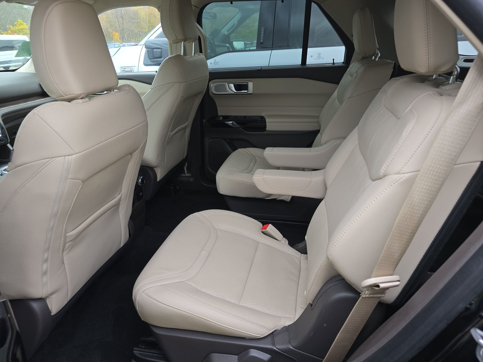 2022 Ford Explorer Platinum AWD