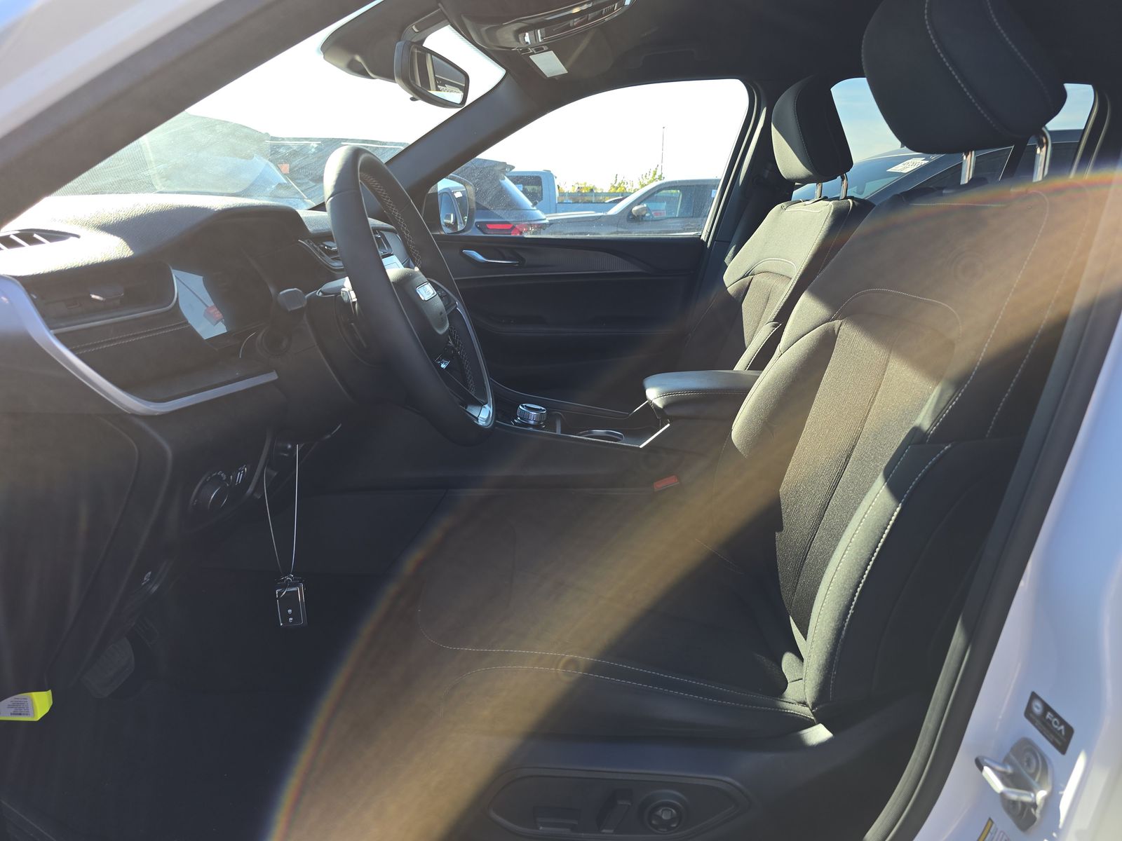 2024 Jeep Grand Cherokee Laredo AWD