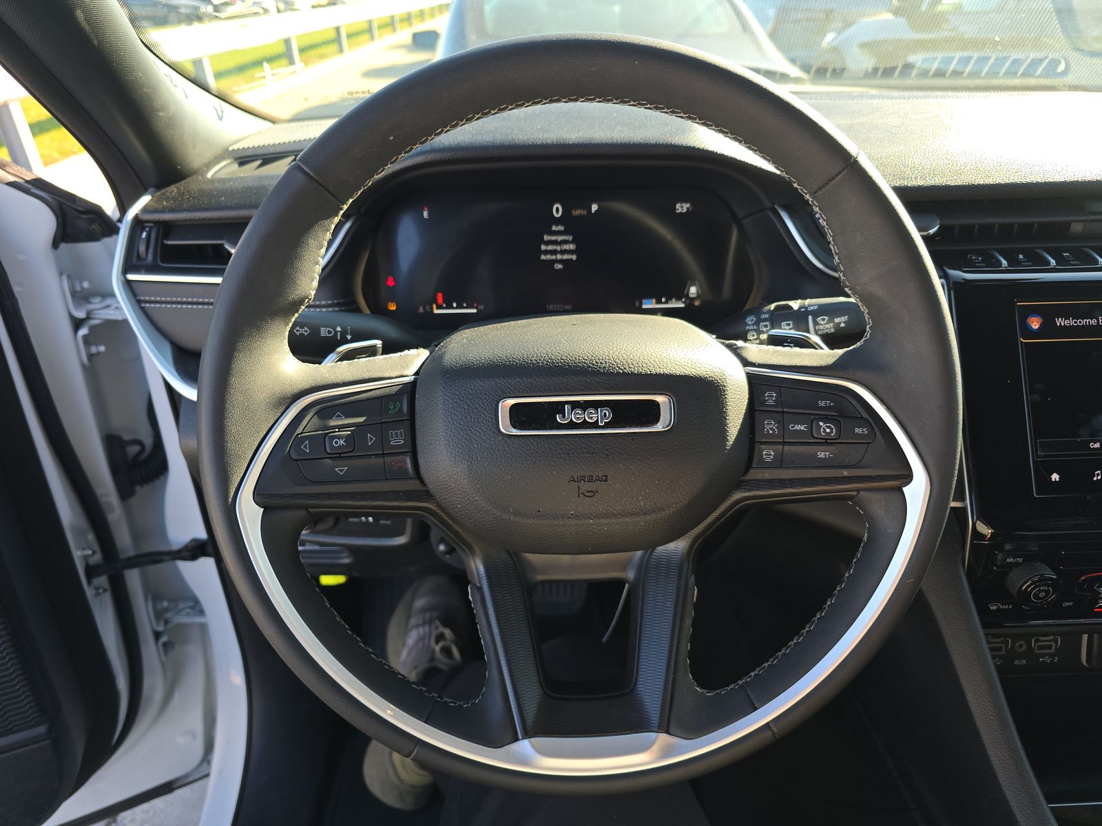 2024 Jeep Grand Cherokee Laredo AWD