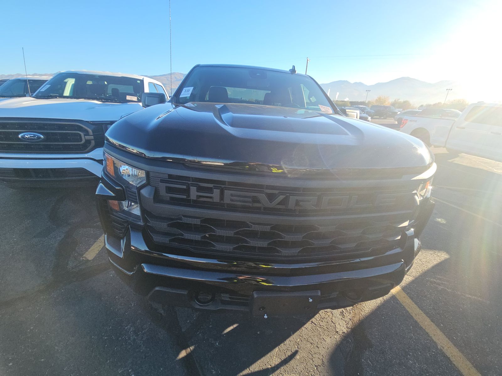2022 Chevrolet Silverado 1500 Custom AWD