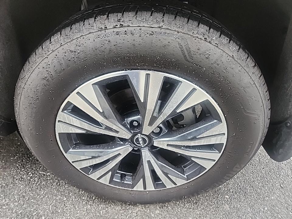 2023 Nissan Rogue SV AWD