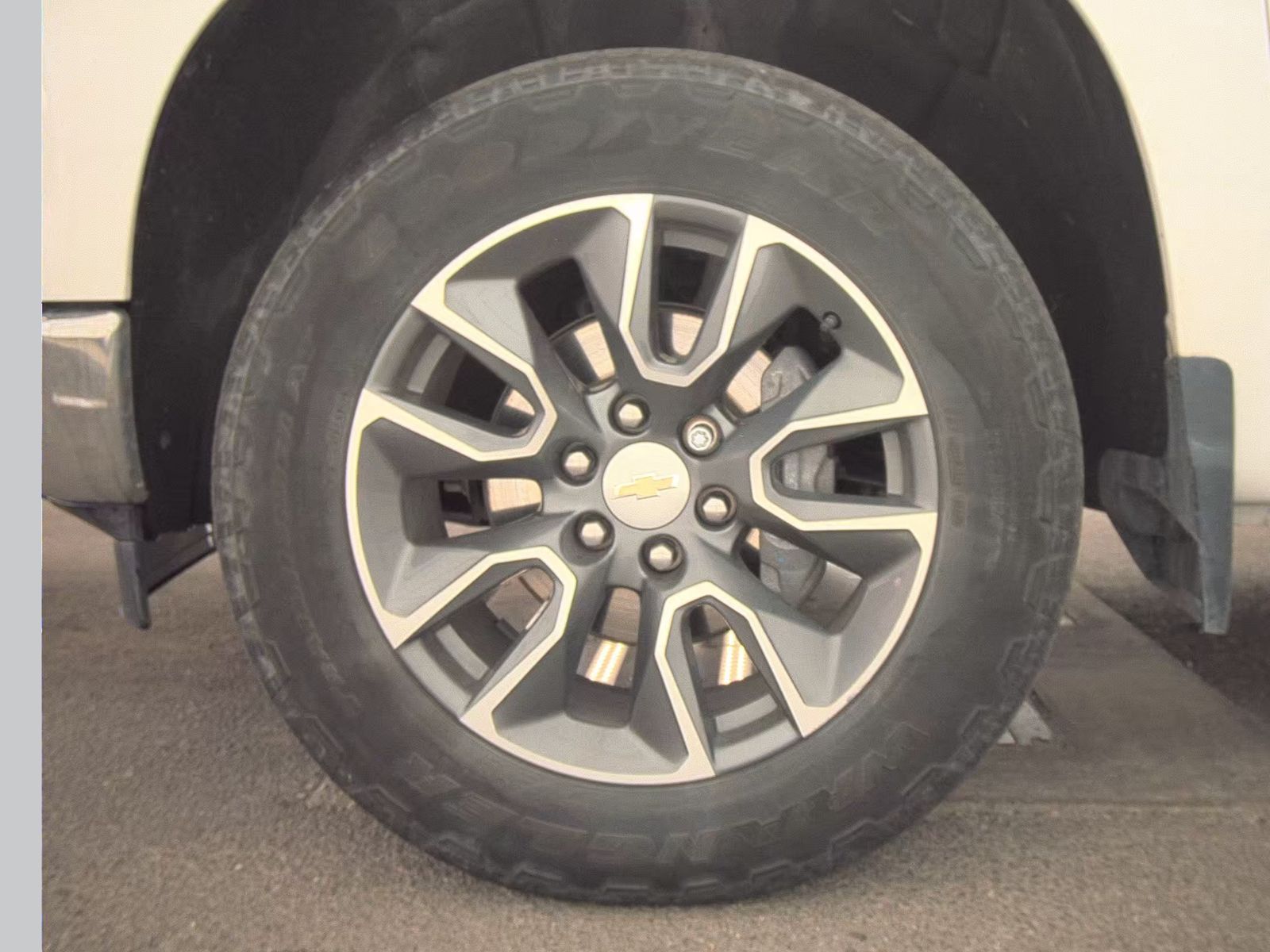 2023 Chevrolet Silverado 1500 LT AWD