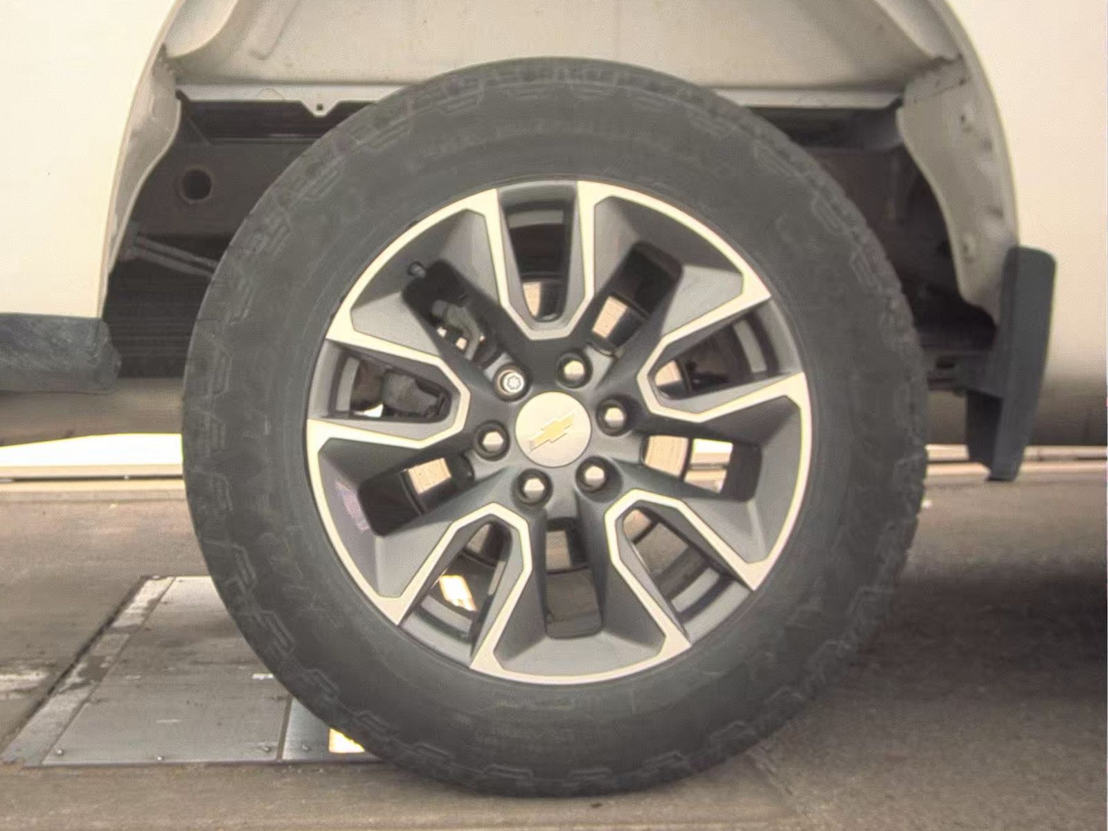 2023 Chevrolet Silverado 1500 LT AWD