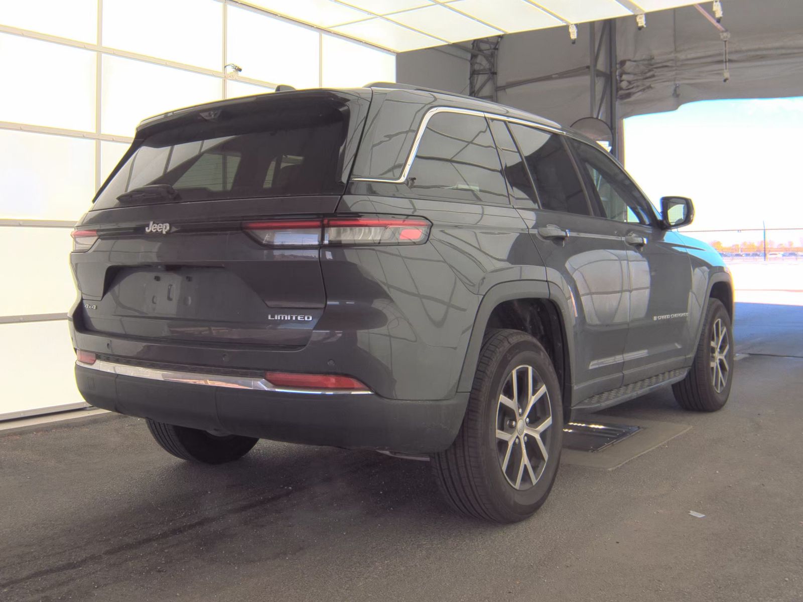 2025 Jeep Grand Cherokee Limited AWD