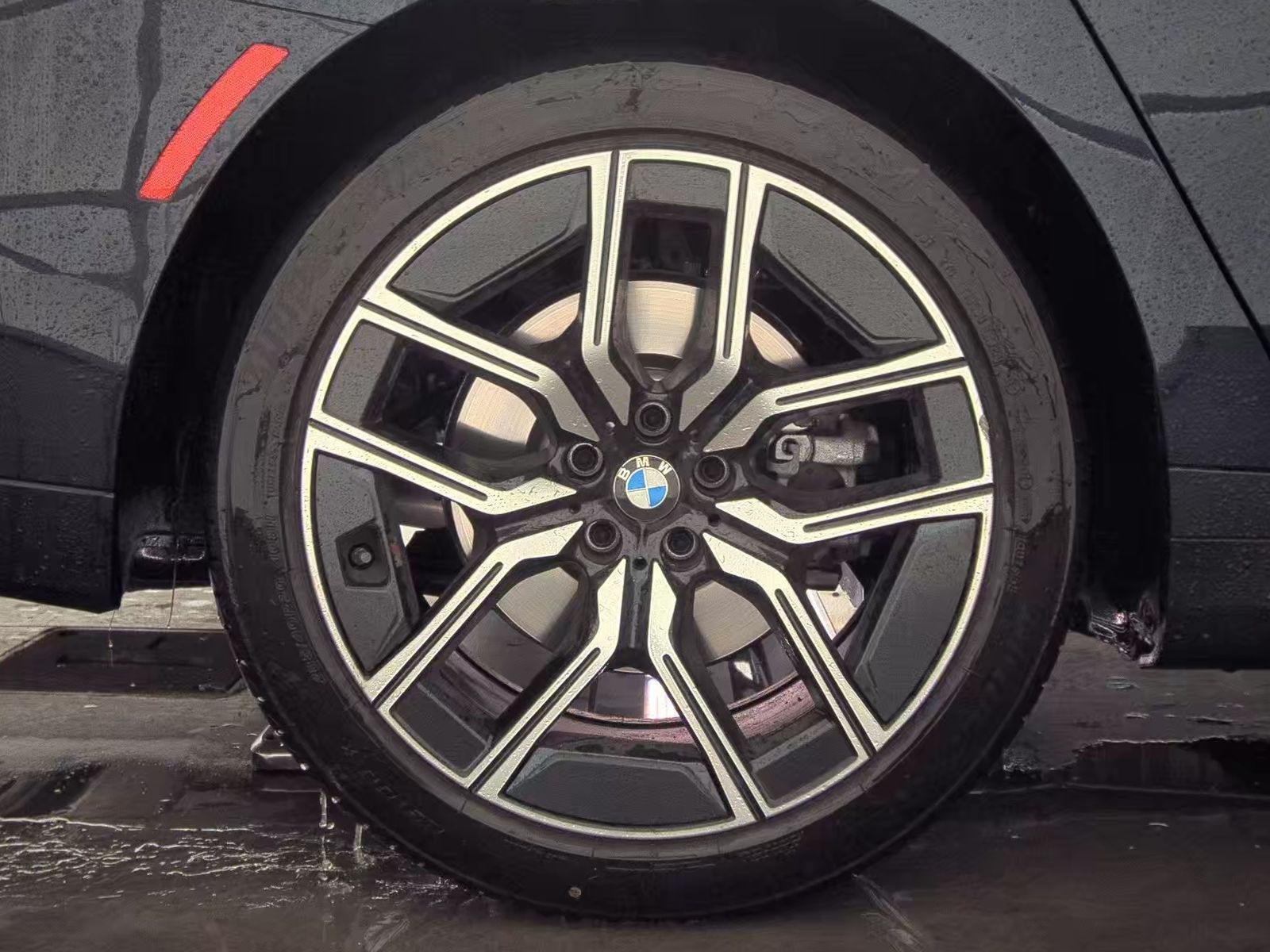 2025 BMW 7 Series 740i xDrive AWD