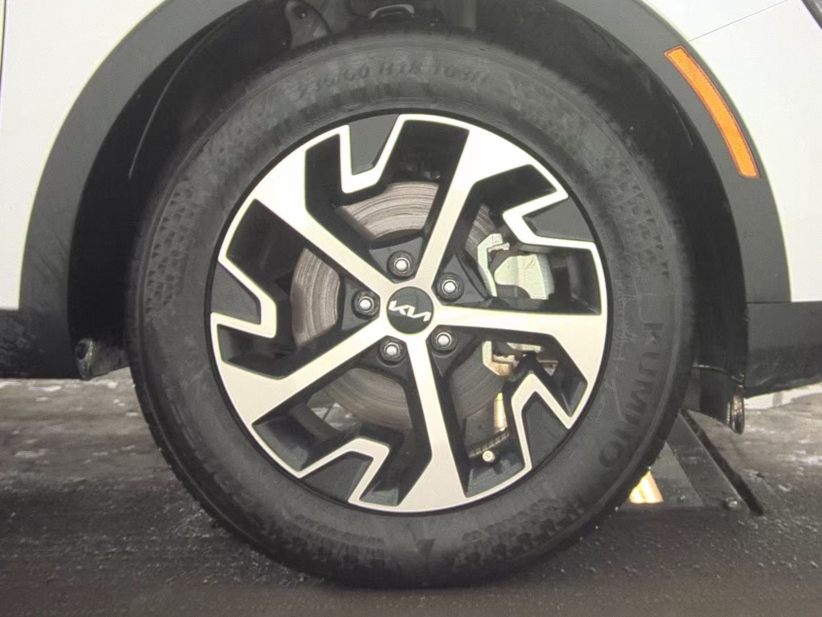 2025 Kia Sportage EX FWD