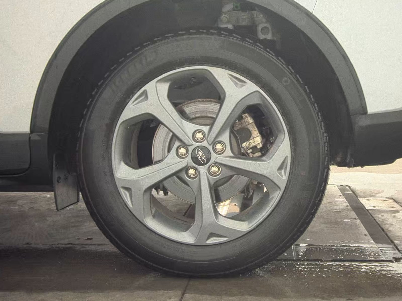 2025 Ford Escape Hybrid ST-Line FWD