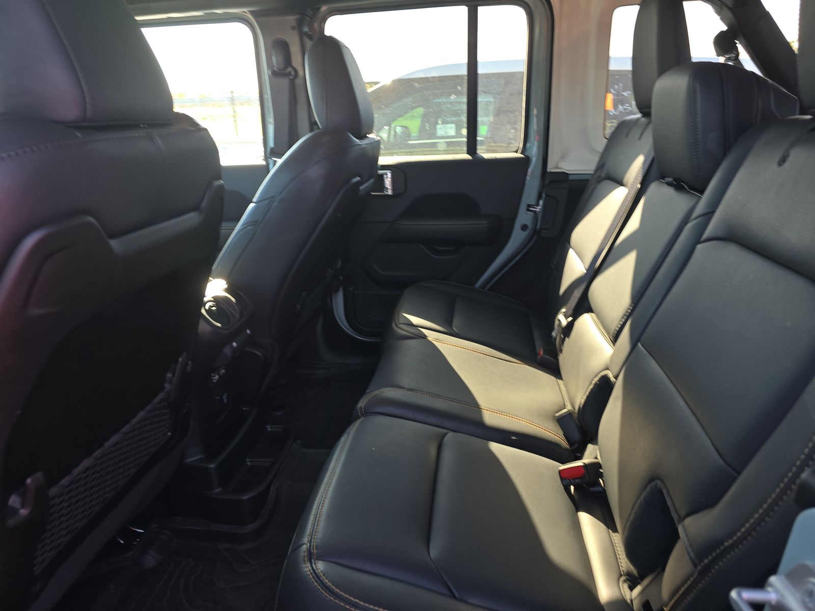 2024 Jeep Wrangler Sahara AWD